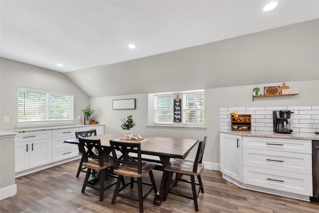 819 Sentinel Oaks, Pinehurst, TX 77362