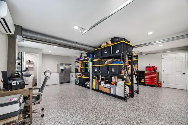 819 Sentinel Oaks, Pinehurst, TX 77362