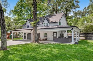 819 Sentinel Oaks, Pinehurst, TX 77362