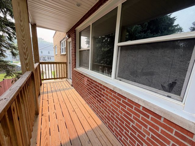 311 S Lodge Lane 2B, Lombard, IL 60148