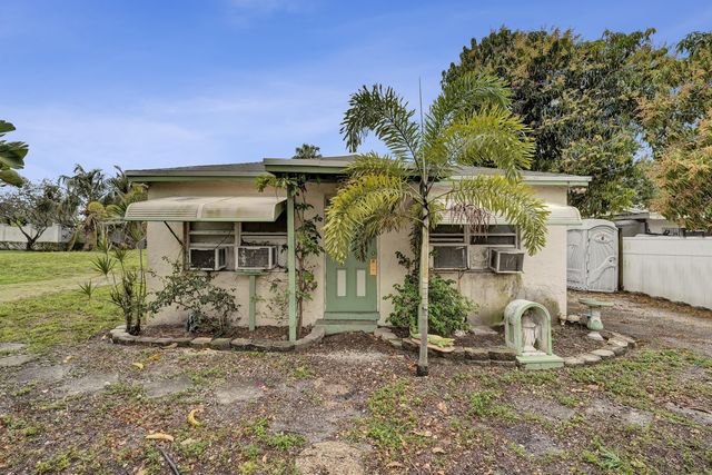 1412 B Nw 7 Street, Pompano Beach, FL 33069