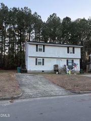1427 Cherrycrest Drive, Durham, NC 27704