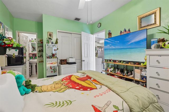 15245 SW 298th Ter, Homestead, FL 33033