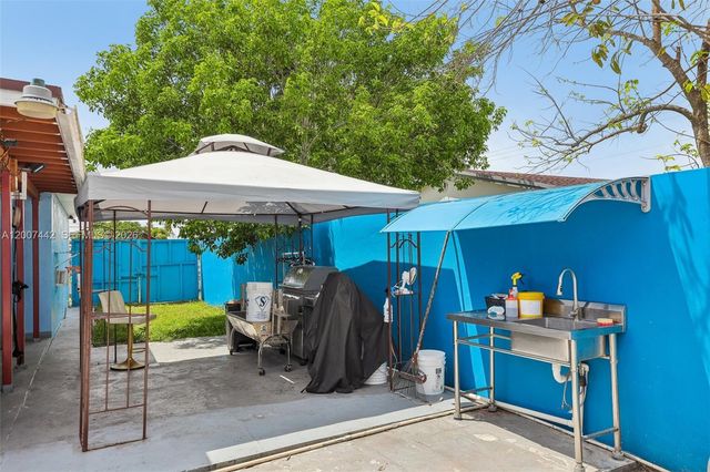 15245 SW 298th Ter, Homestead, FL 33033