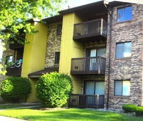 1249 Cunningham Drive 3E, Calumet City, IL 60409