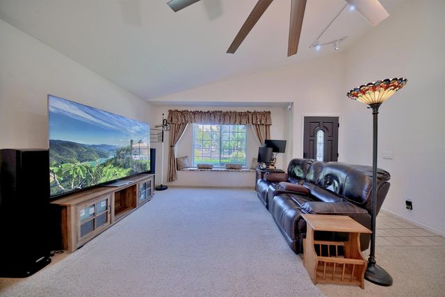 110 Loma Prieta Cir, Tracy, CA 95376
