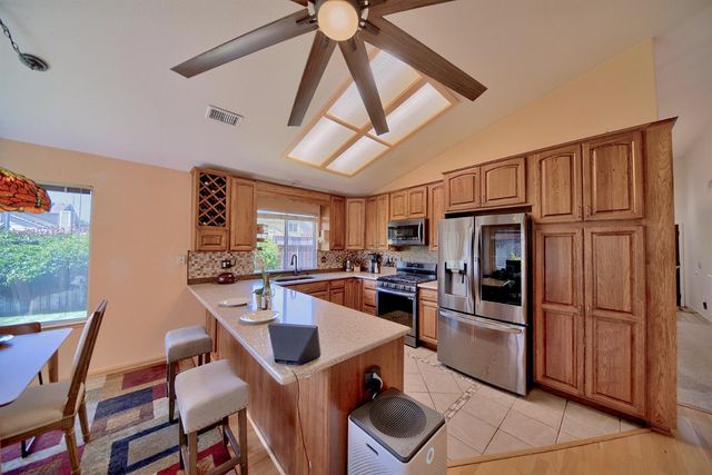 110 Loma Prieta Cir, Tracy, CA 95376