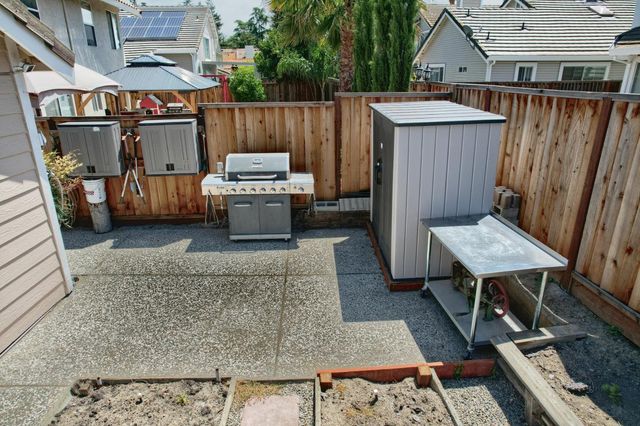 110 Loma Prieta Cir, Tracy, CA 95376