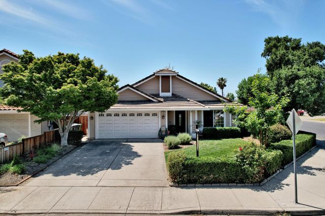 110 Loma Prieta Cir, Tracy, CA 95376