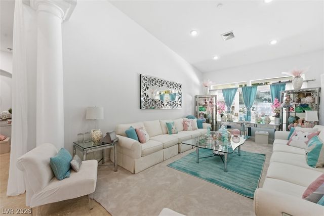 7360 Darby Avenue, Las Vegas, NV 89117