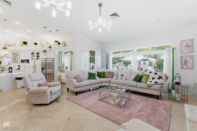 7360 Darby Avenue, Las Vegas, NV 89117