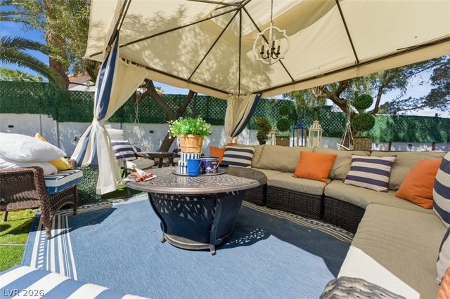 7360 Darby Avenue, Las Vegas, NV 89117