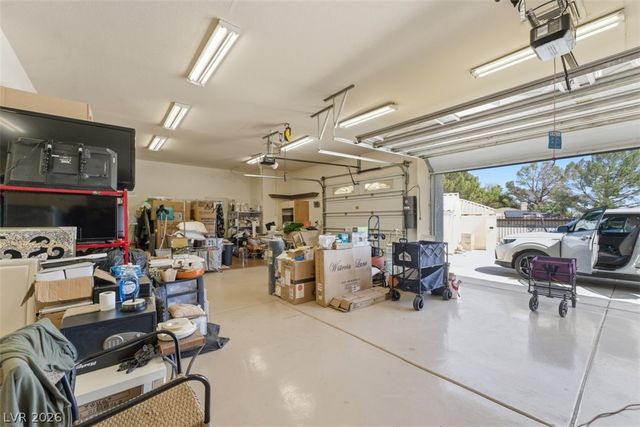 7360 Darby Avenue, Las Vegas, NV 89117