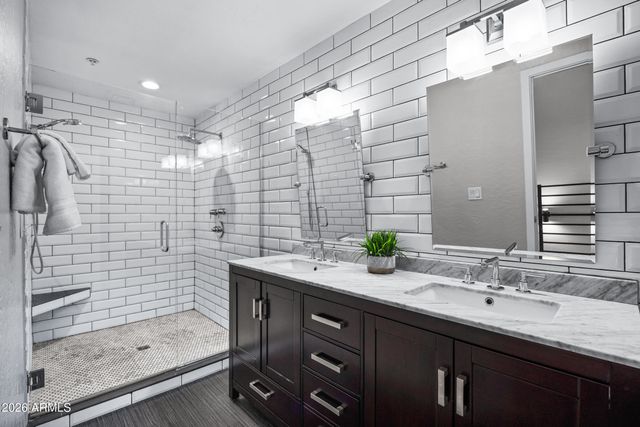 914 E OSBORN Road 208, Phoenix, AZ 85014