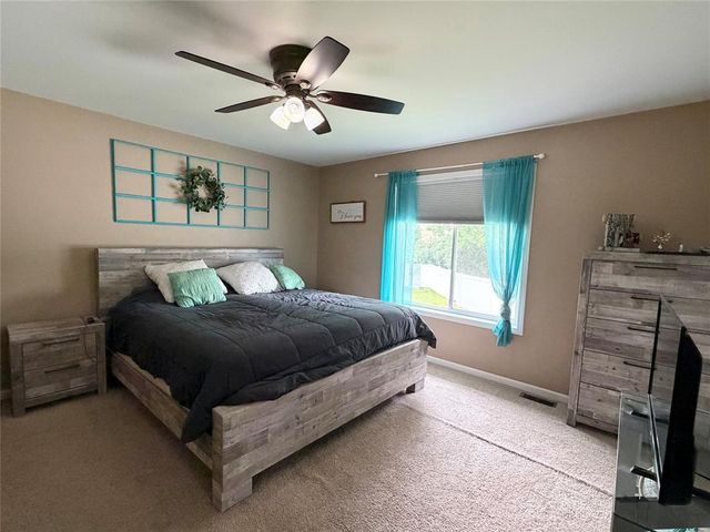 3246 Anderson Drive, Eau Claire, WI 54703