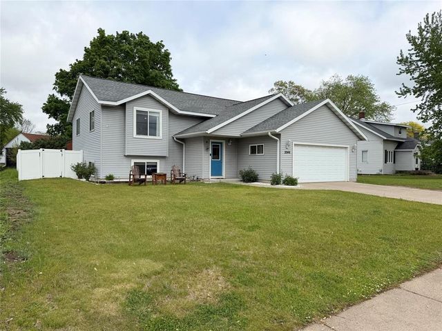 3246 Anderson Drive, Eau Claire, WI 54703