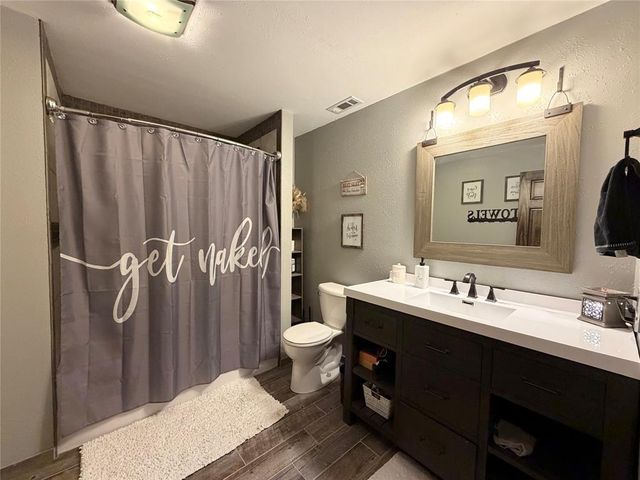 3246 Anderson Drive, Eau Claire, WI 54703