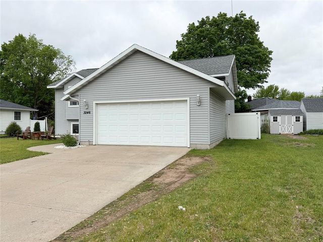 3246 Anderson Drive, Eau Claire, WI 54703
