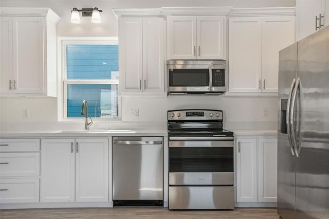 14142 Miramar Drive, Galveston, TX 77554