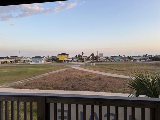 14142 Miramar Drive, Galveston, TX 77554