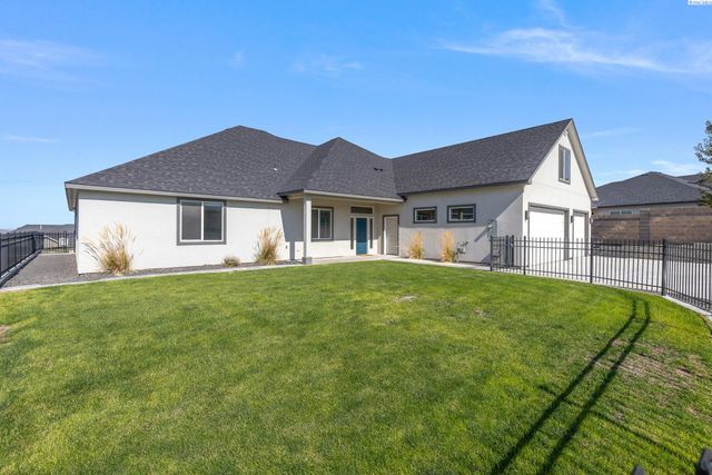 6631 Collins Rd, West Richland, WA 99353