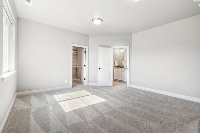 6631 Collins Rd, West Richland, WA 99353