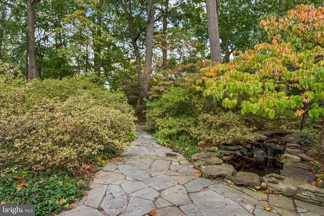 5817 JANE WAY, Alexandria, VA 22310