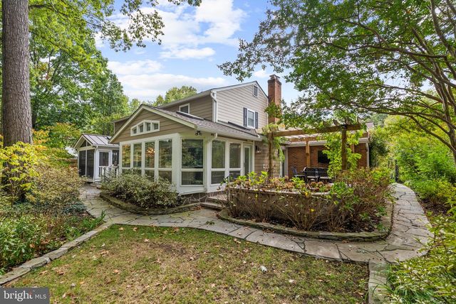 5817 JANE WAY, Alexandria, VA 22310