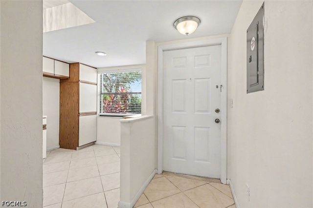 3739 SW 9th AVE 112, Cape Coral, FL 33914