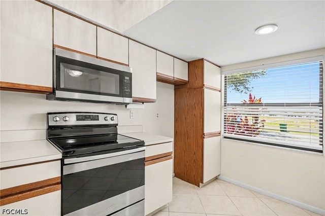 3739 SW 9th AVE 112, Cape Coral, FL 33914