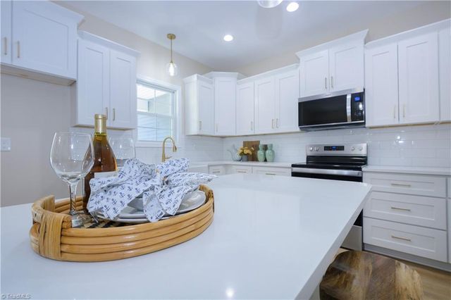 3168 Fox Glow Trail, Asheboro, NC 27205