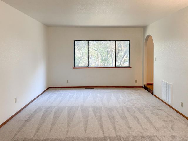 2580 Golden Fawn Trl, Shingle Springs, CA 95682