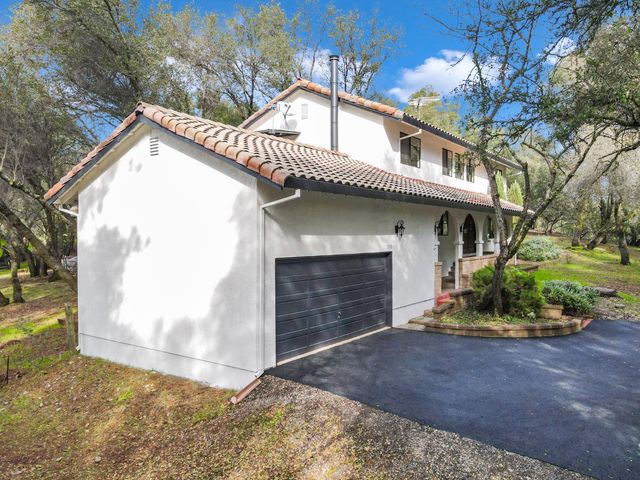 2580 Golden Fawn Trl, Shingle Springs, CA 95682