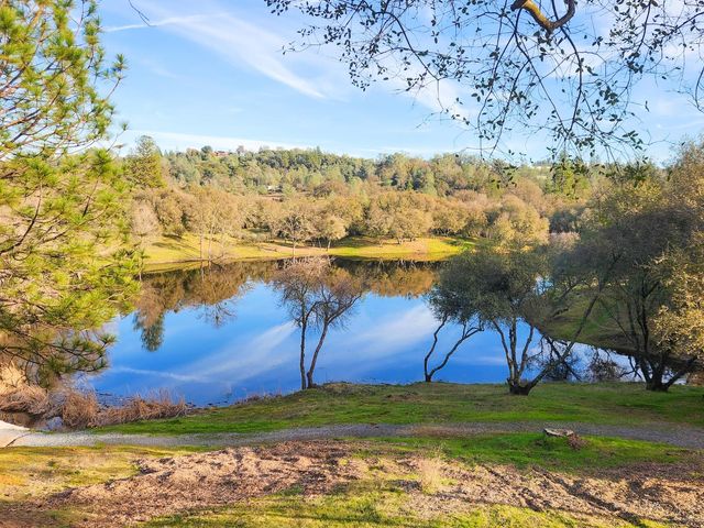 2580 Golden Fawn Trl, Shingle Springs, CA 95682