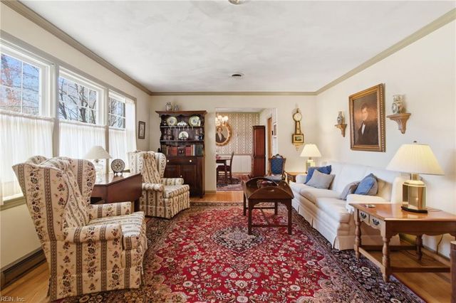 4609 Birdie CT, Virginia Beach, VA 23462