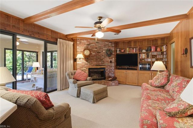 4609 Birdie CT, Virginia Beach, VA 23462