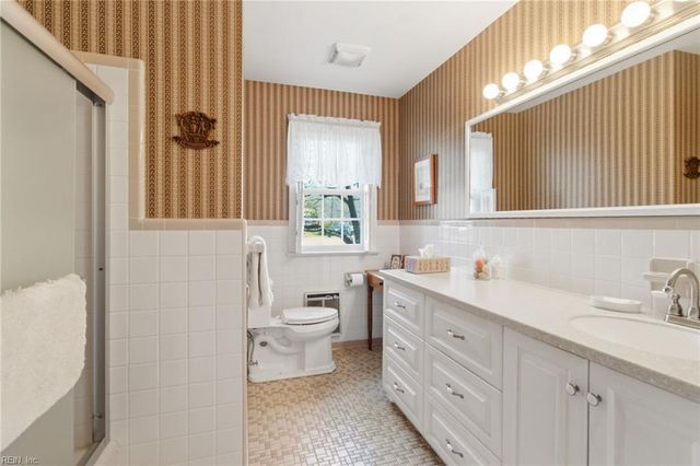 4609 Birdie CT, Virginia Beach, VA 23462