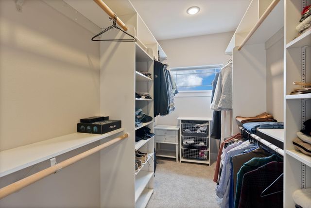 920 Cinnamon Teal Drive, Redmond, OR 97756