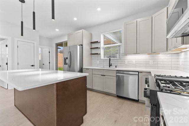 89 Oakley Road, Asheville, NC 28803