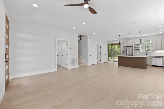 89 Oakley Road, Asheville, NC 28803