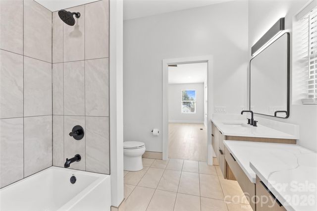 89 Oakley Road, Asheville, NC 28803
