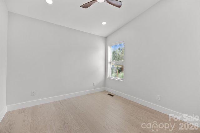 89 Oakley Road, Asheville, NC 28803