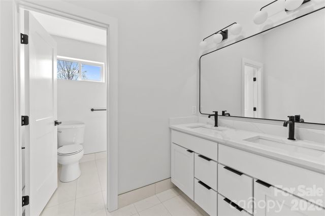 89 Oakley Road, Asheville, NC 28803