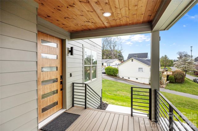 89 Oakley Road, Asheville, NC 28803