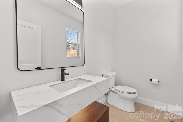 89 Oakley Road, Asheville, NC 28803