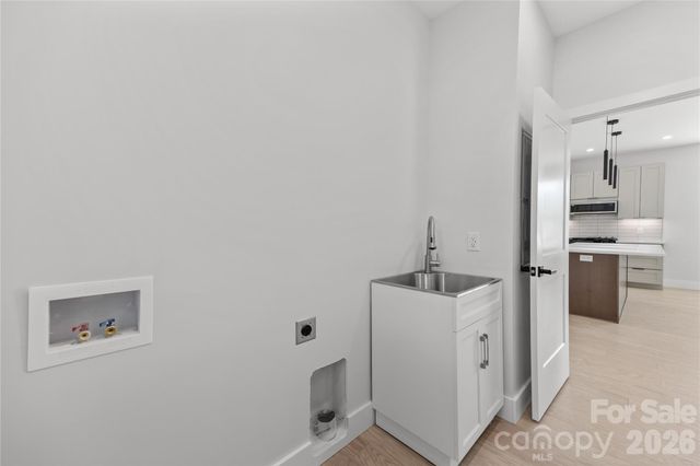 89 Oakley Road, Asheville, NC 28803