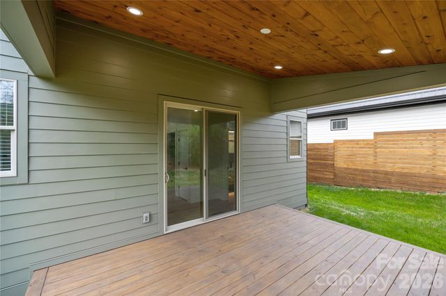 89 Oakley Road, Asheville, NC 28803