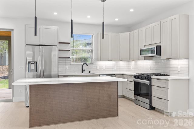 89 Oakley Road, Asheville, NC 28803