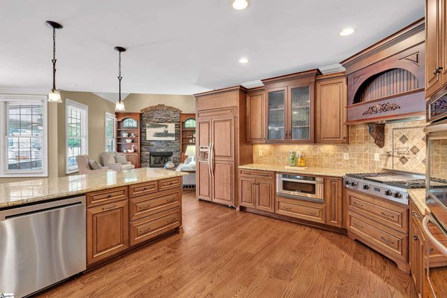 15 Fox Hunt Lane, Greer, SC 29651