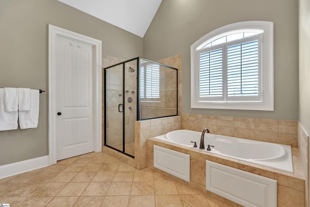 15 Fox Hunt Lane, Greer, SC 29651